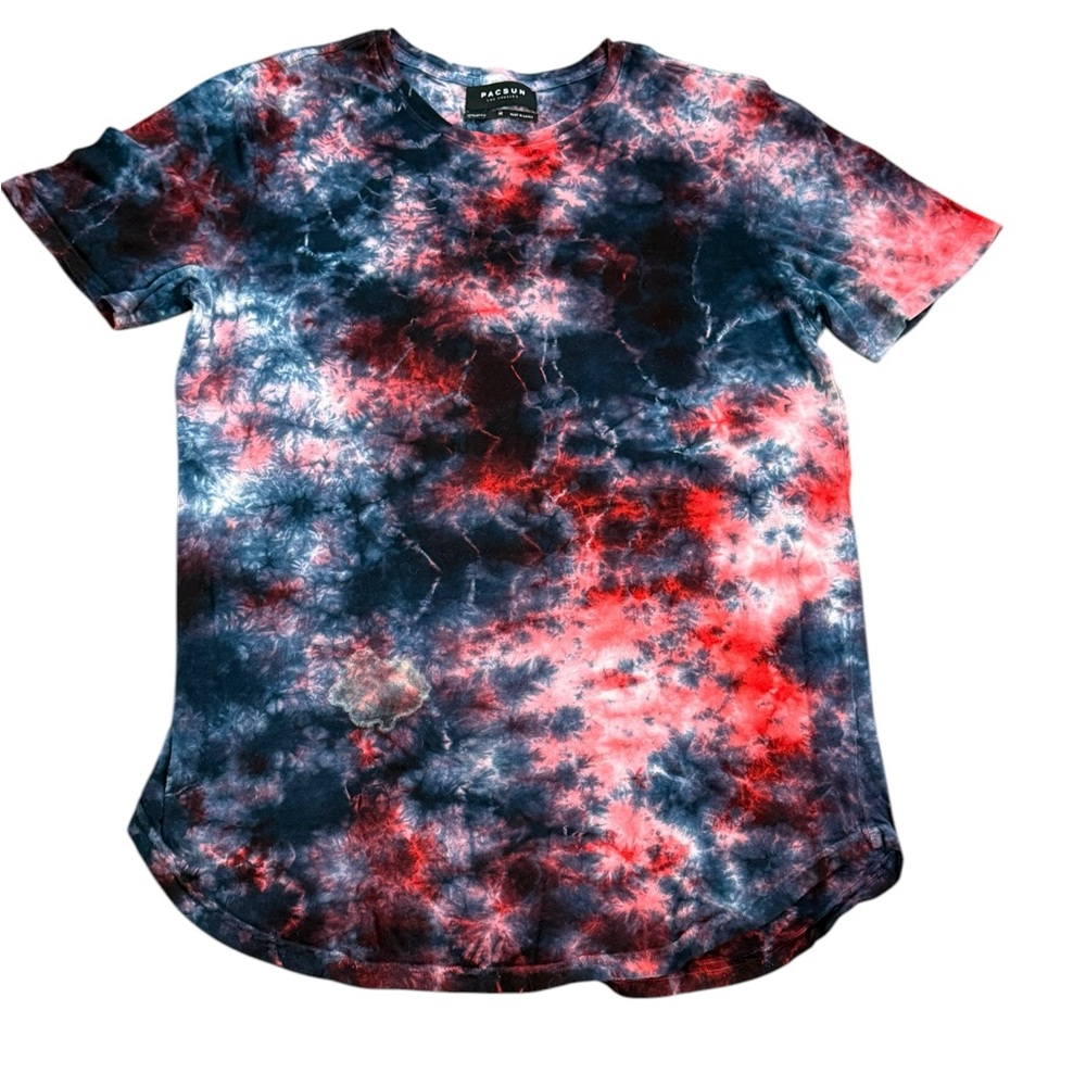 PacSun Tie-Dye T-Shirt - Red and Blue Scallop Fit